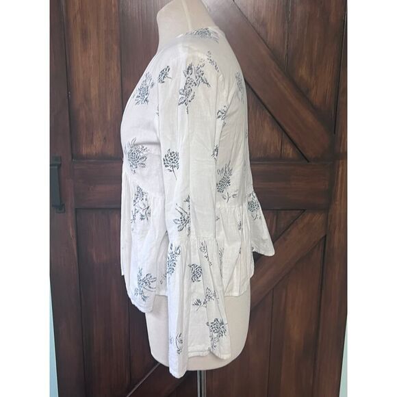 Zara White Blue Floral Print Blouse With Bell Sleeve Oversized Buttons Womens S - Picture 3 of 10